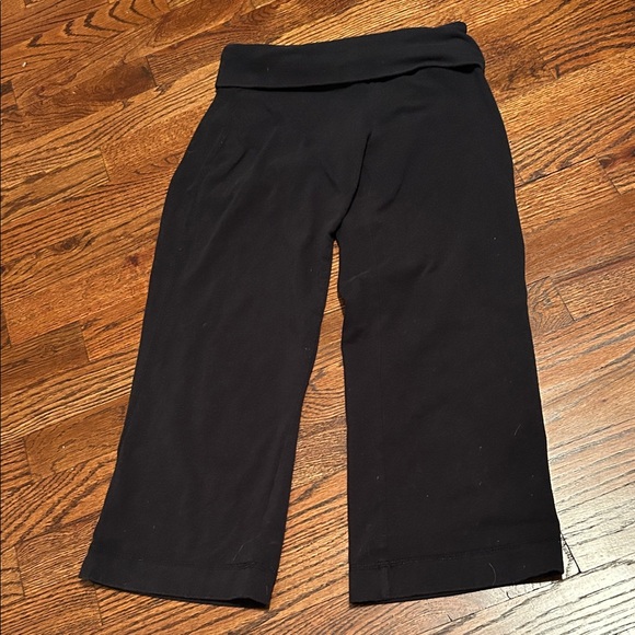 SO Pants - Fold over yoga capri pants